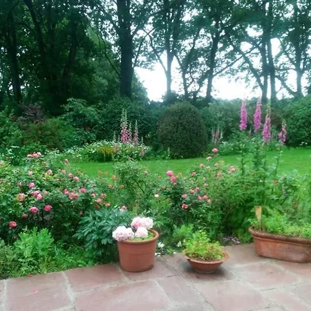Zimmer Mit Gartenblick 住宿加早餐酒店 *